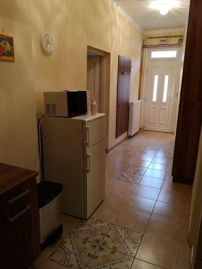 Veva Apartman - Eger Maganszallashely エクステリア 写真