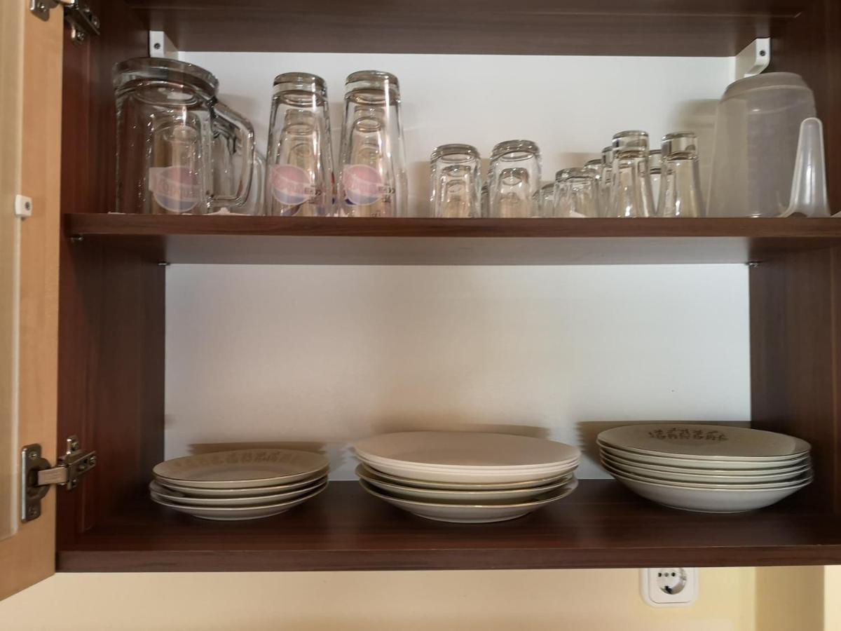 Veva Apartman - Eger Maganszallashely エクステリア 写真